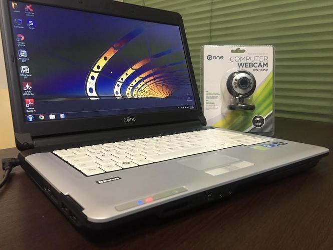 Fujitsu S710 i5/4gb/160 14"+web cam