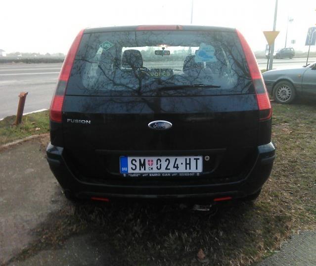 Ford-Fusion--02