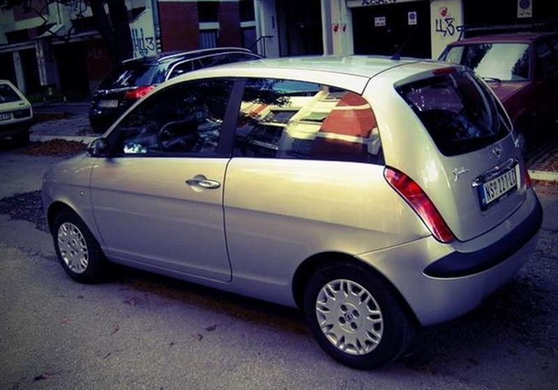 Lancia-Ypsilon-1-3-multijet--05