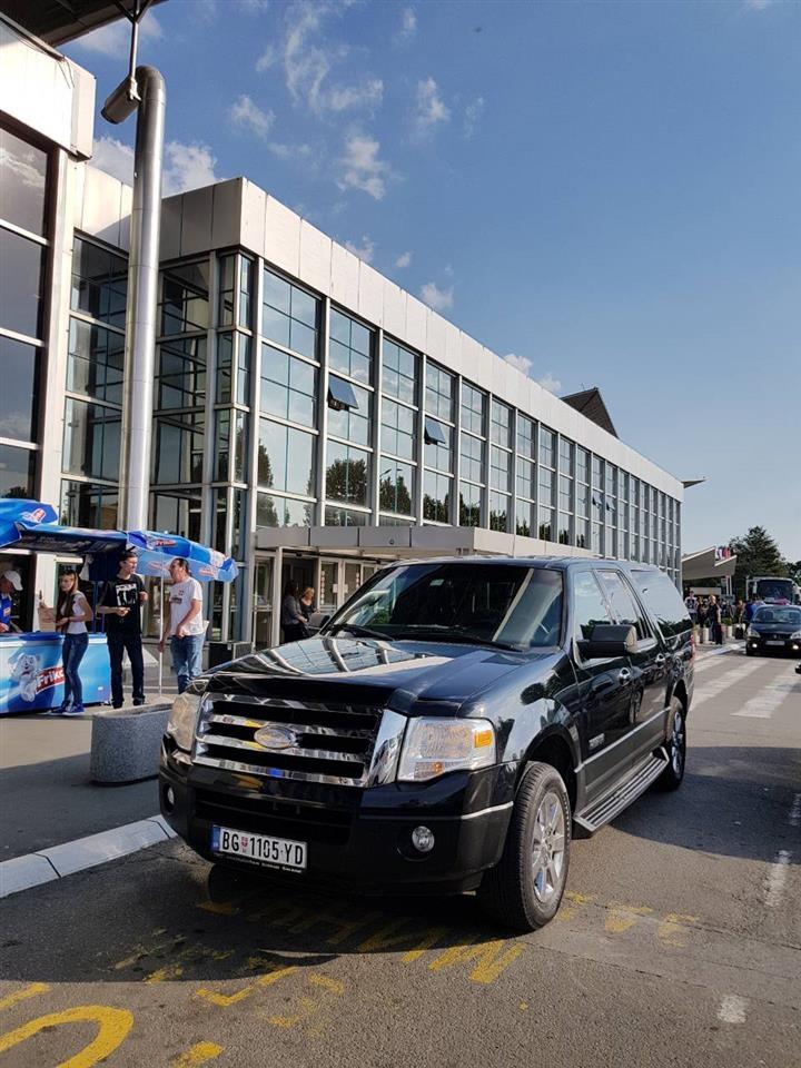 Ford-Expedition-LIMO