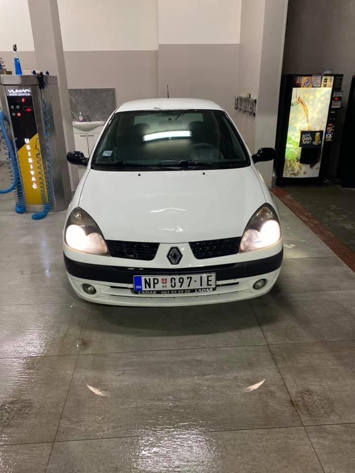 --RENAULT-CLIO-1-5-dizel--