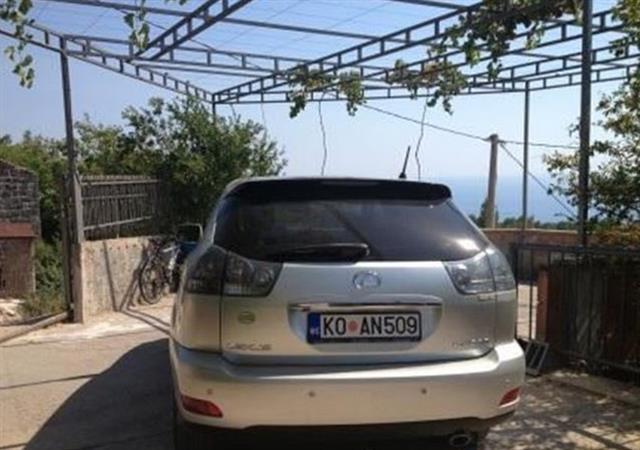 Lexus-RX-300--04
