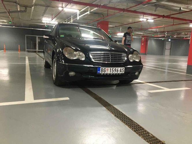 Mercedes W203