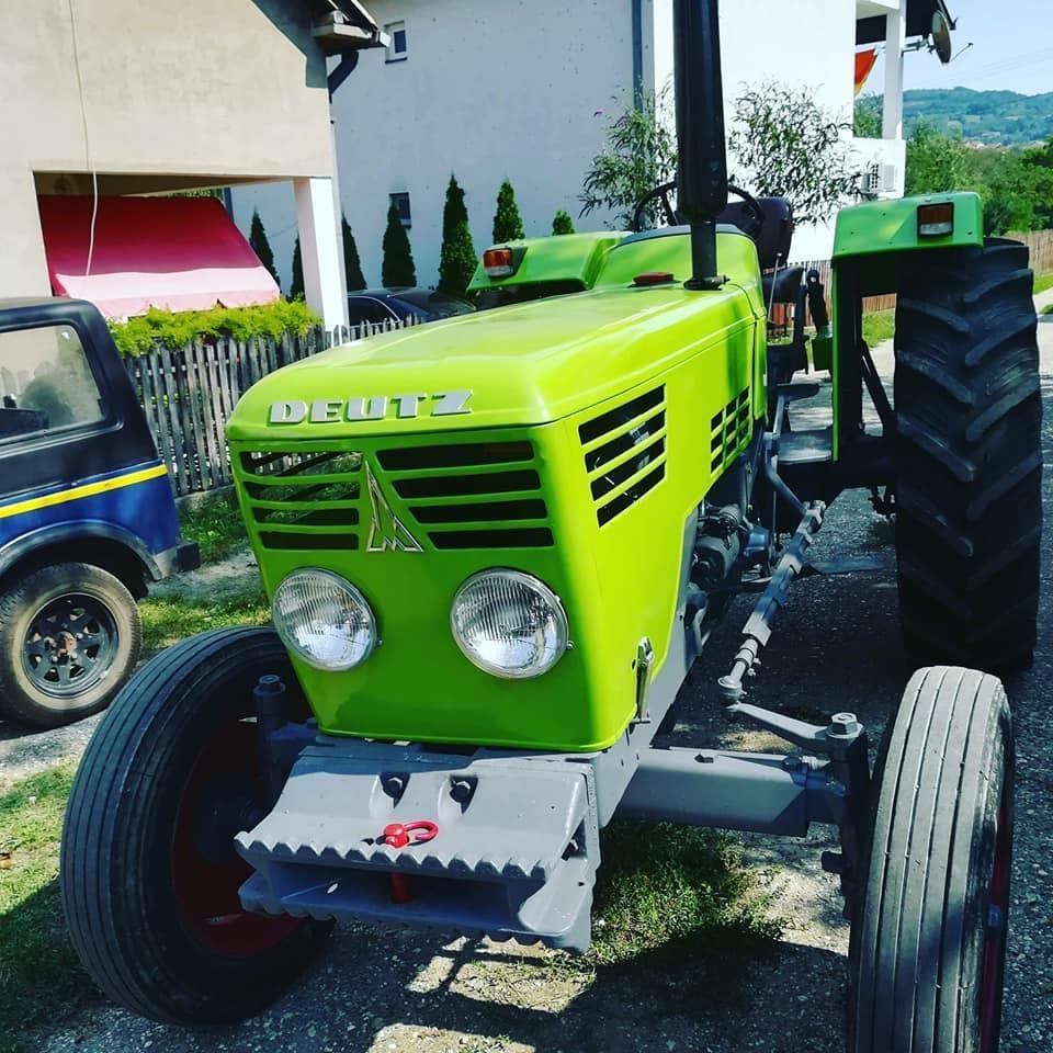 Traktor-Deutz-7006-70-ks