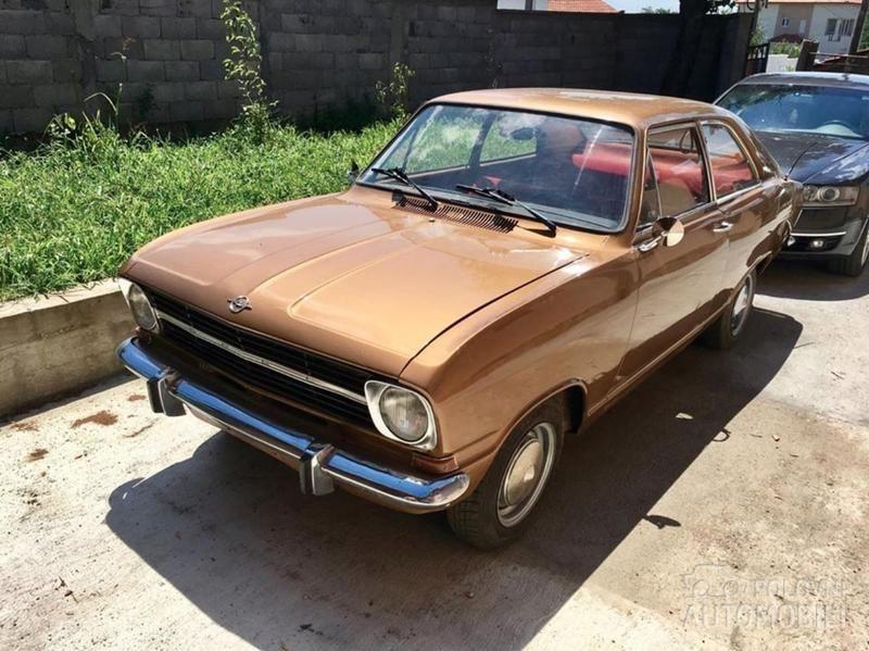 OldTimer-Opel-Kadett-LS-Coupe