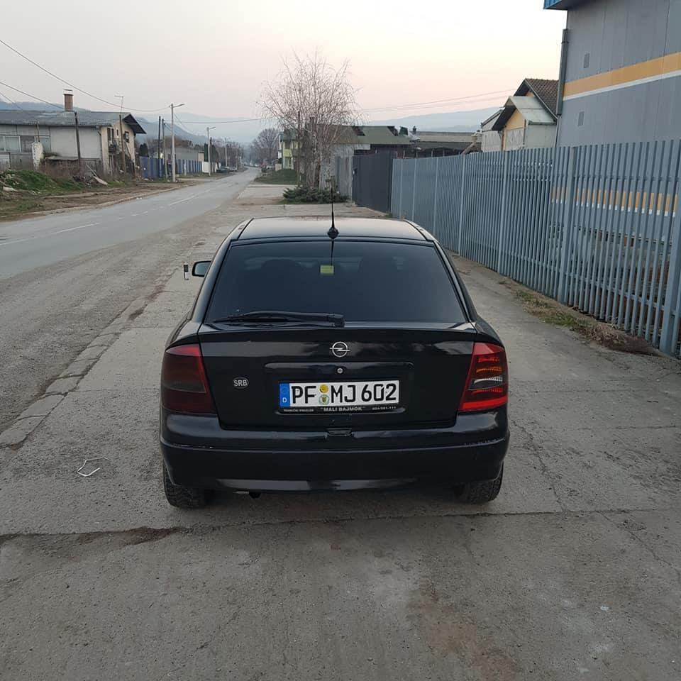 Opel-Astra-G-2-0dti