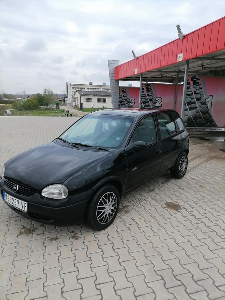 Corsa-B