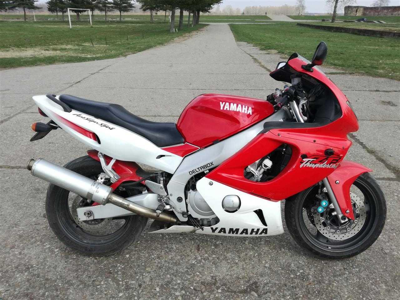 Yamaha-Thundercat-Yzf600