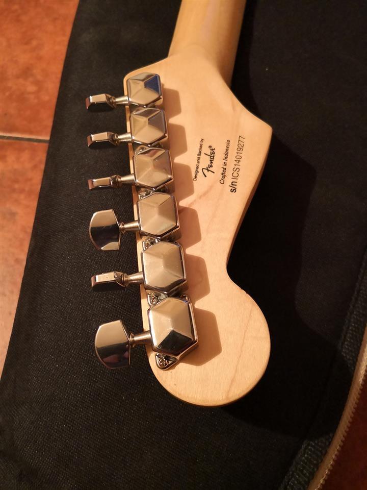 AFS-Zero-X---Squier-by-Fender-Stratocaster-Bullet-