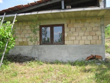 Vikendica 30m2 u izgradnji blizu dva jezera