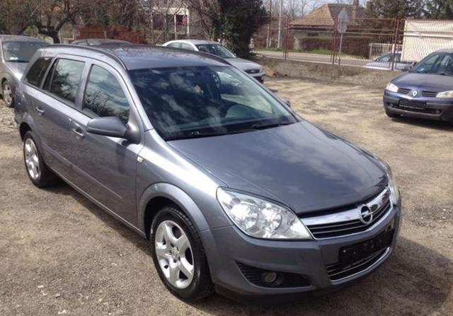 Opel-Astra-1-7-CDTI--08