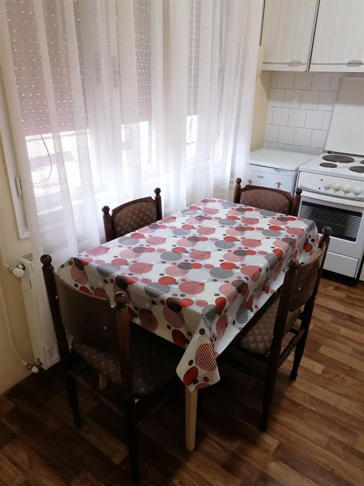 Izdajem-namesten-stan-u-kuci