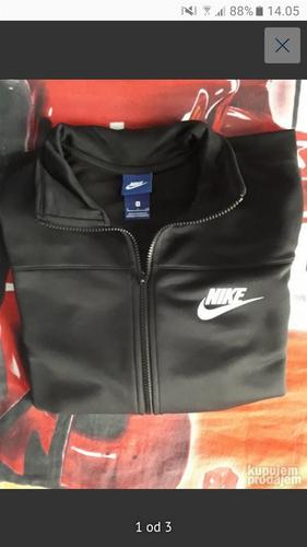 Nike duks