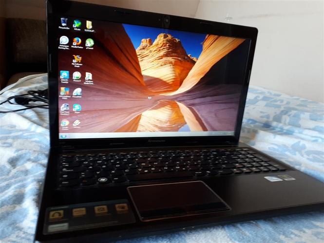 prododajem lap top ocuvan hitno