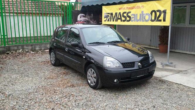 Renault Clio 1.5 DCI -04