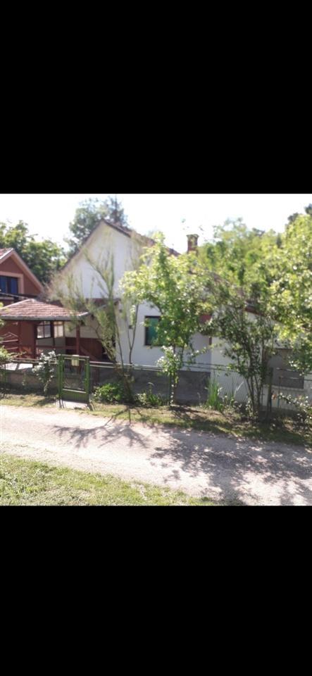 Kuća-na-prodaju