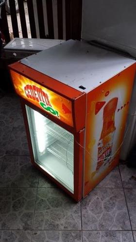 Frizider sa staklenim vratima