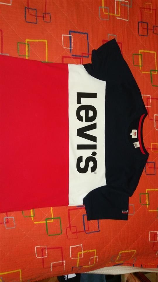 Levi-s-majica