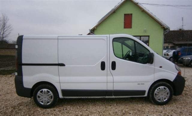Renault-TRAFIC-1-9-DCI-KLIMA