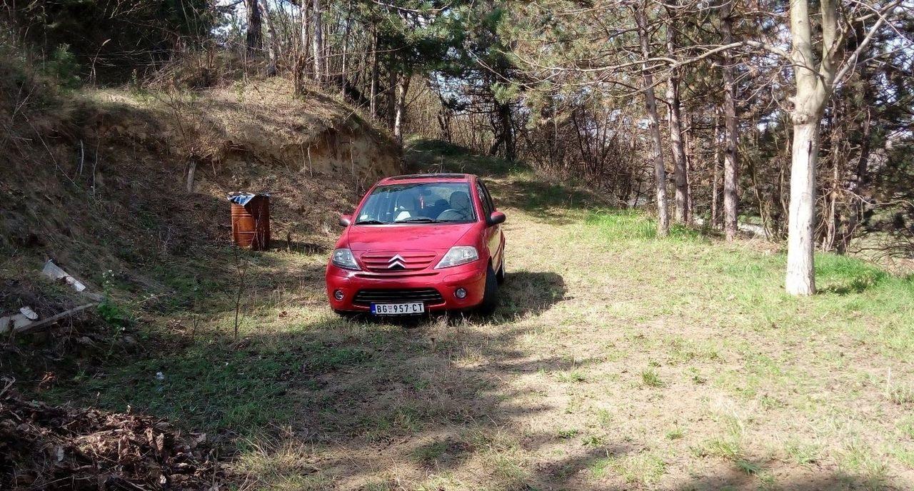 Prodajem-vikendicu-nadomak-Golubca