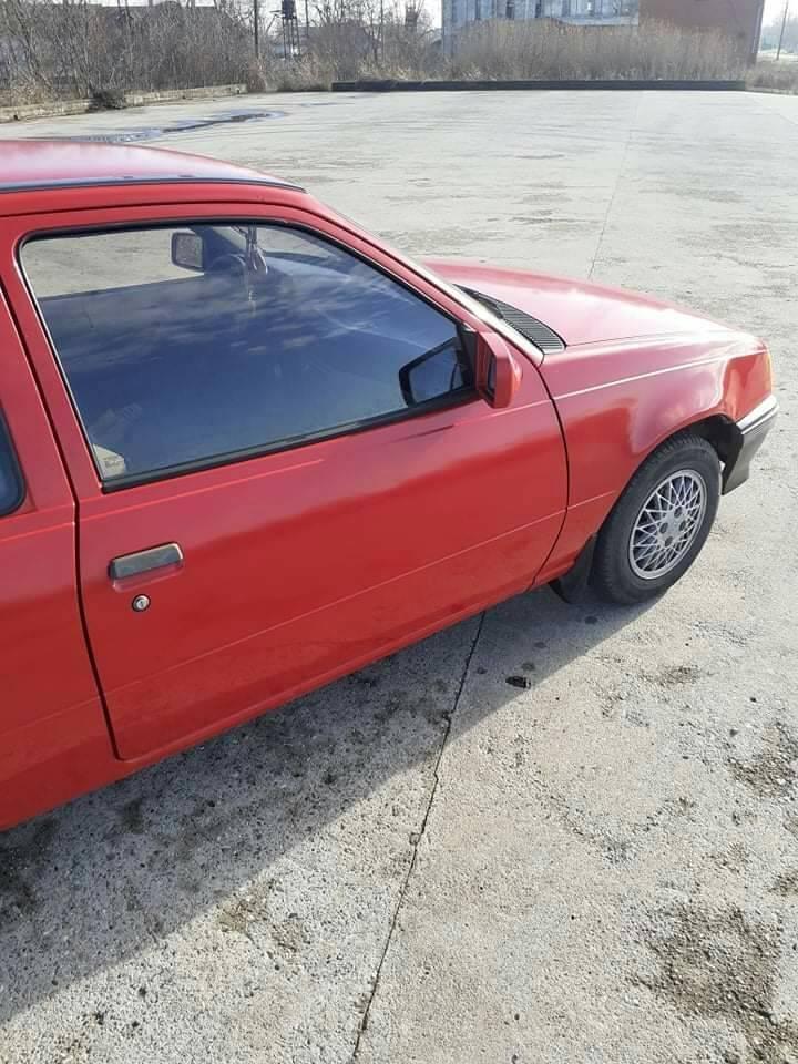 Opel-Kadett-Suza-1-3S