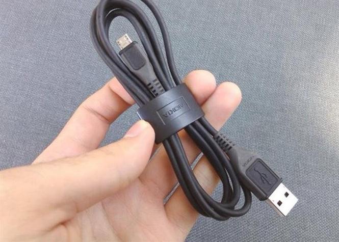 Nokia micro USB