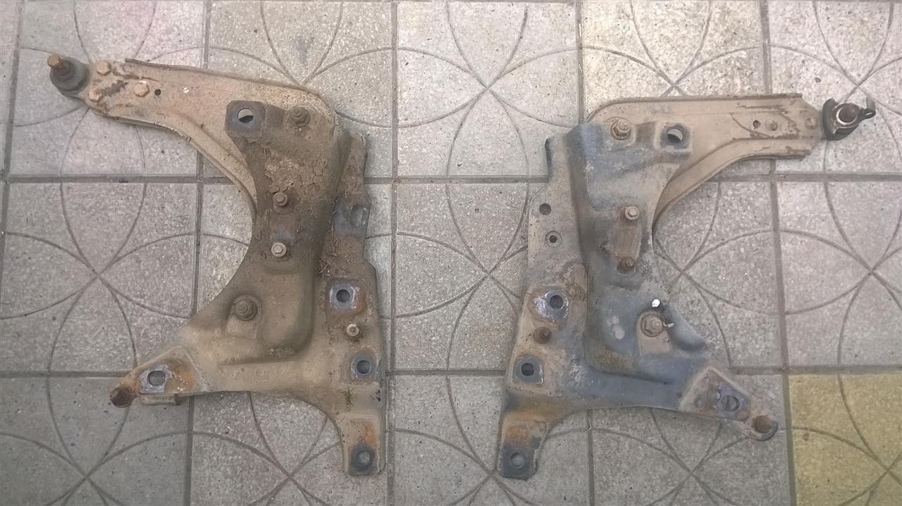 ford-ka-u-delovima