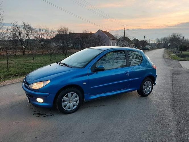 Peugeot 206
