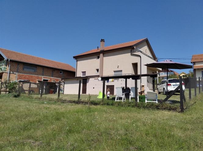 Sunčani breg nova porodična kuća