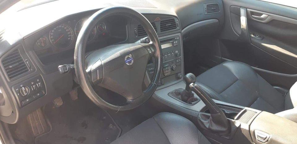 Volvo-S60-2-4D