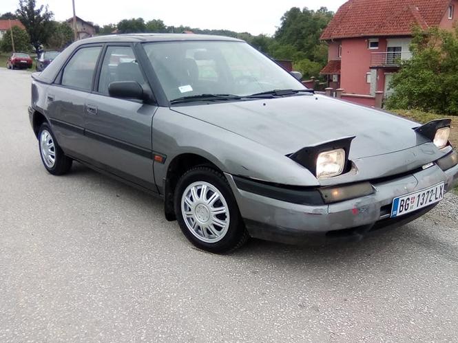 Mazda 323f