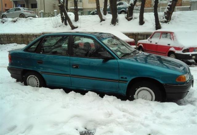 Opel-Astra-F--94