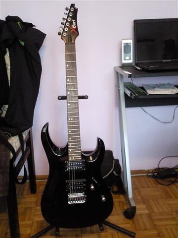 Elektricna gitara Cort X2