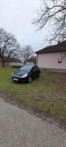 Na prodaju corsa d.