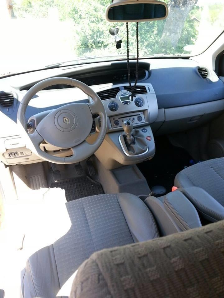 Renault-Grand-Scenic