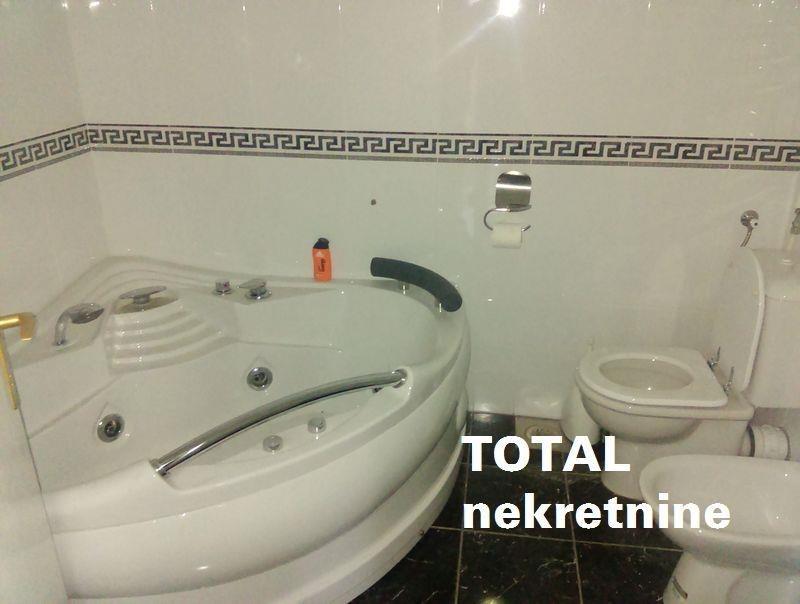 Troiposoban-duplex-stan-u-centru