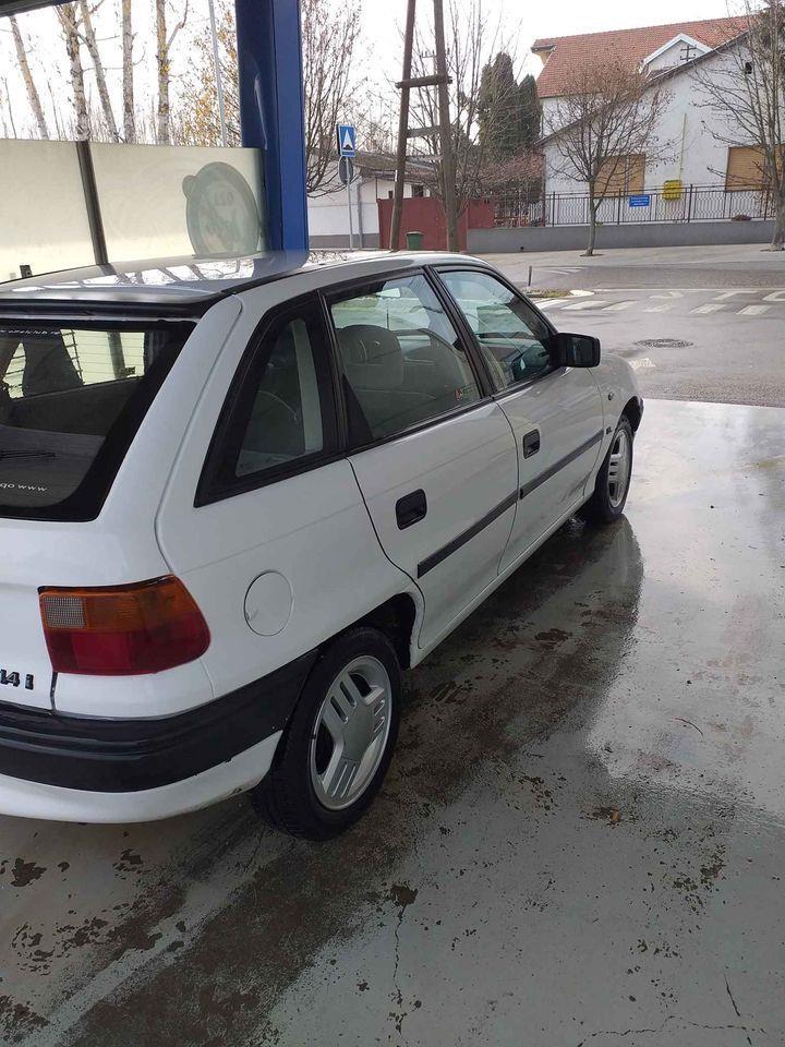 Auto
