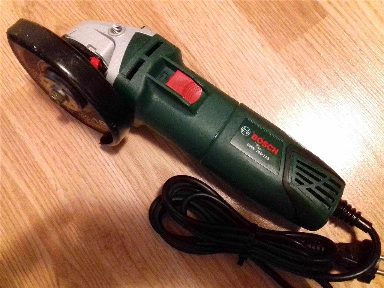 Brusilica-BOSCH-700W-