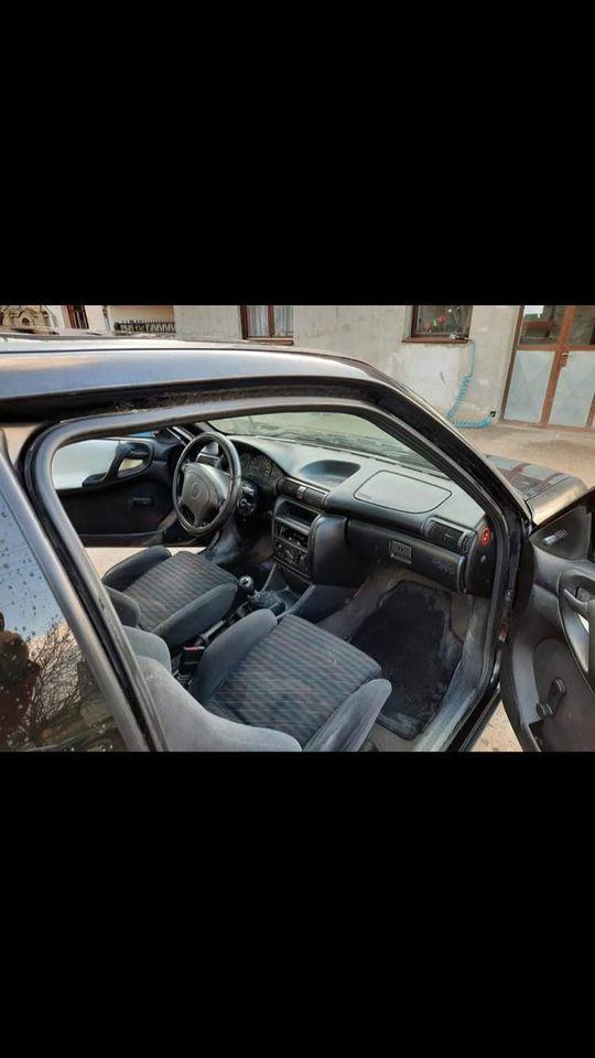 Opel-Astra-f