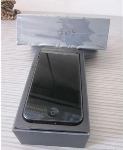 IPhone 5 32GB Mint SimFree 10/10 Mint