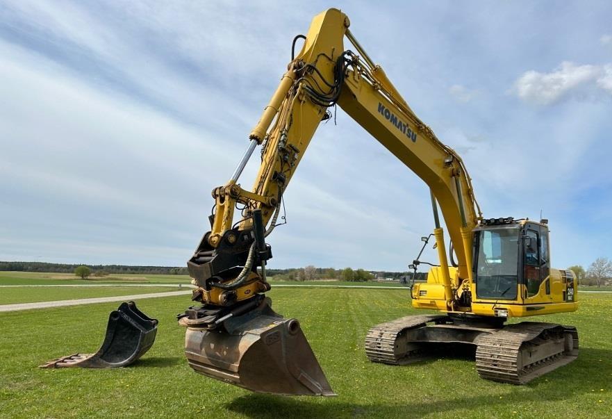 2006-Komatsu-PC-240