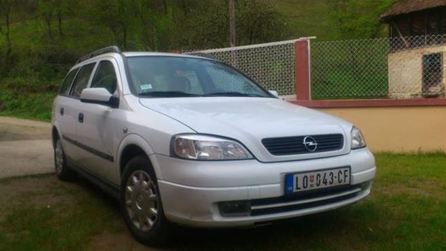 Opel-Astra-DTi--01
