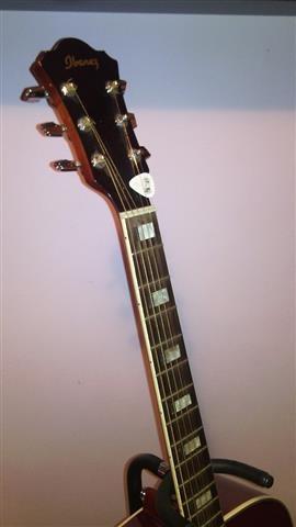 Akusticna-gitara-Ibanez-SGT120E-HS-Dreadnough