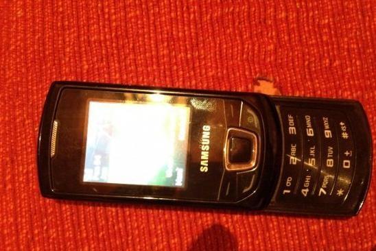 Samsung e2550 8 dana star - Flash Mobile