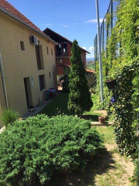 Povoljno---
