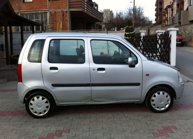 Opel-Agila--01