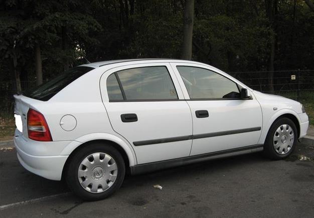 Opel-Astra-G--01