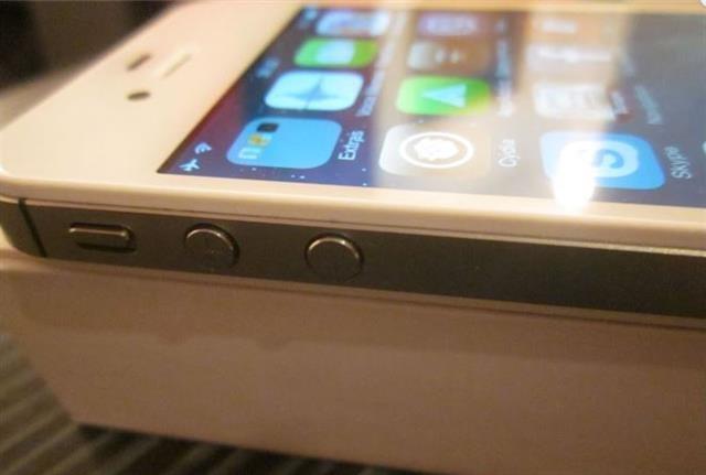 IPhone-4S-16GB-SimFree-Beli