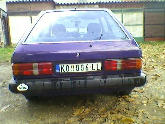 Mazda-323--86