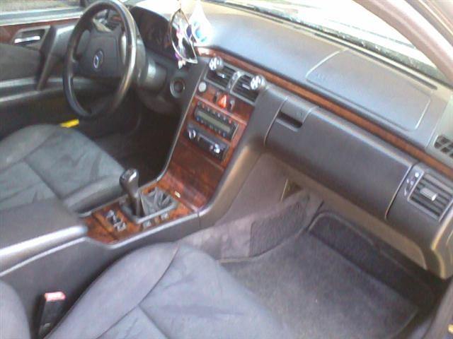 Mercedes E 250 td elegance -99